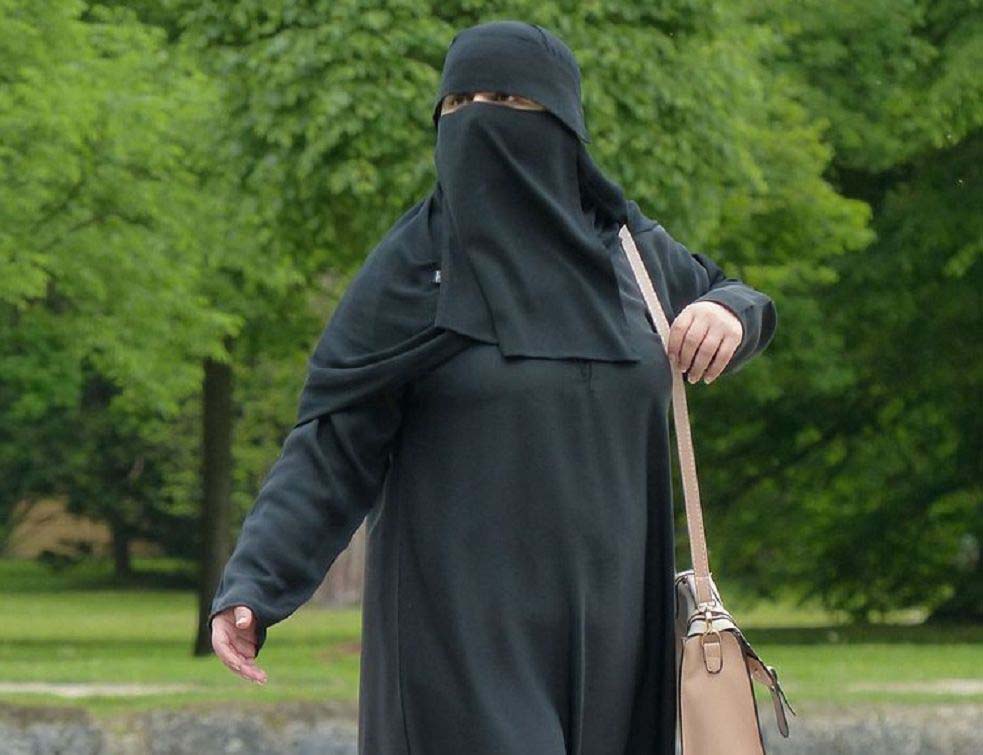 Islam, burka,VIKI