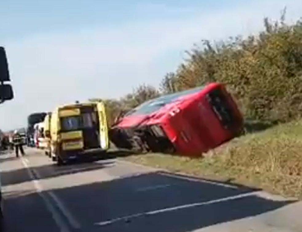 Prevrnut autobus, Hrvatska, FB